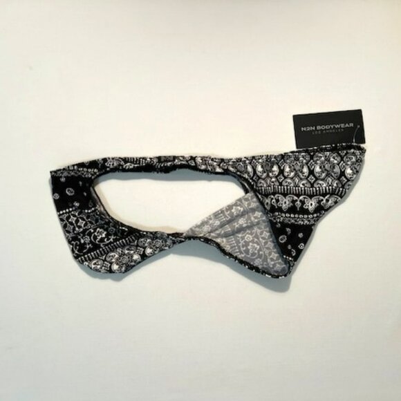N2N Bodywear Size M Provence Micro Bikini - Black/White - Batik Design - Picture 6 of 12